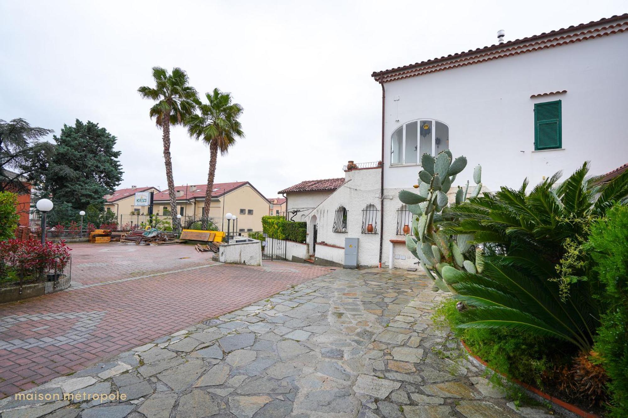 Moresco Apartment Pietra Ligure Eksteriør billede