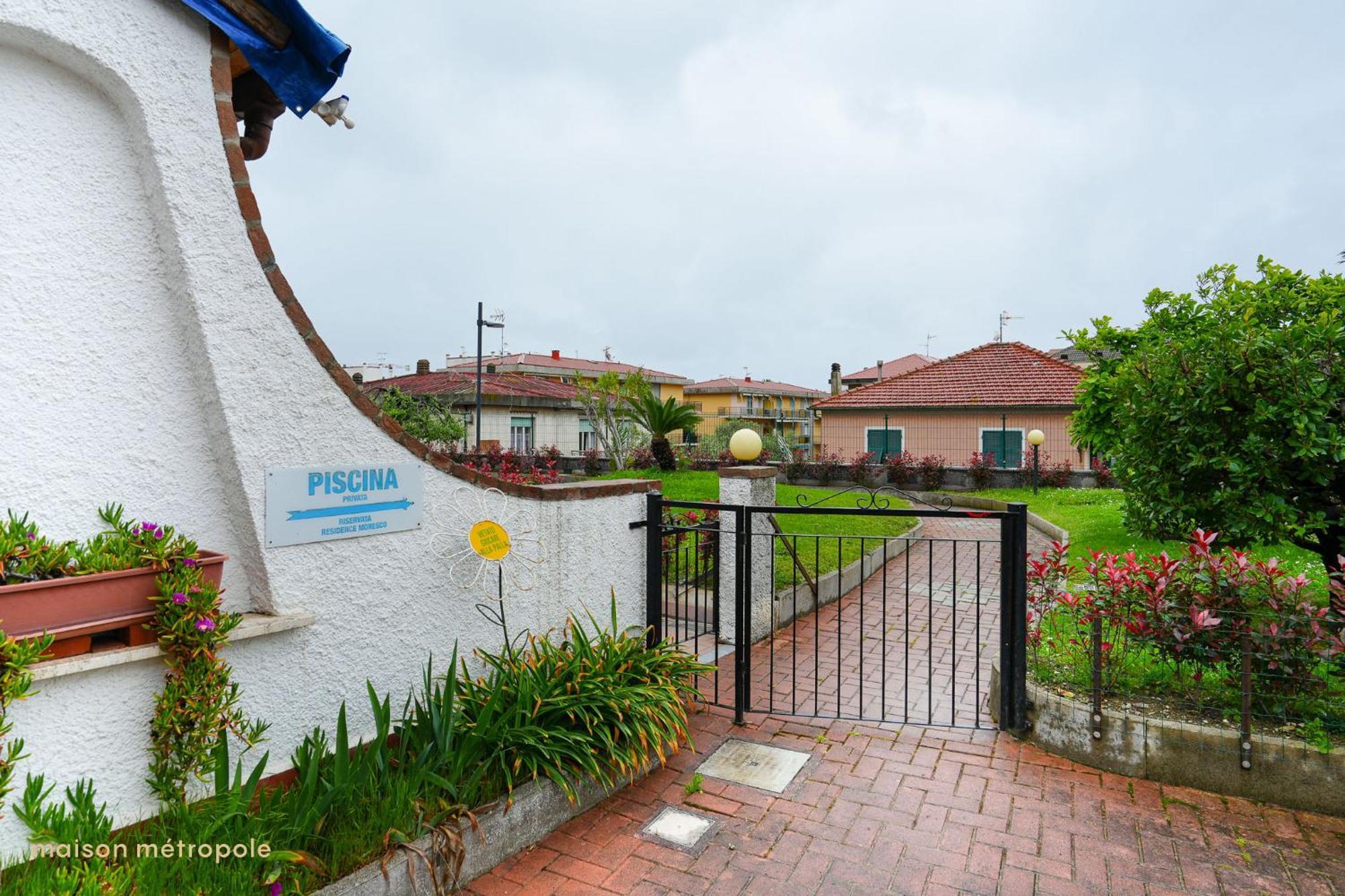 Moresco Apartment Pietra Ligure Eksteriør billede
